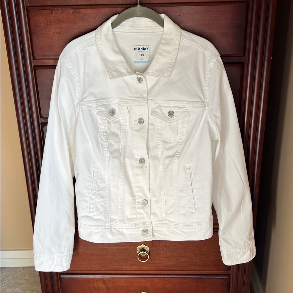 Old Navy White Jean Jacket Large